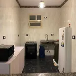 استوديو ارضي هادئ و مريح جدا